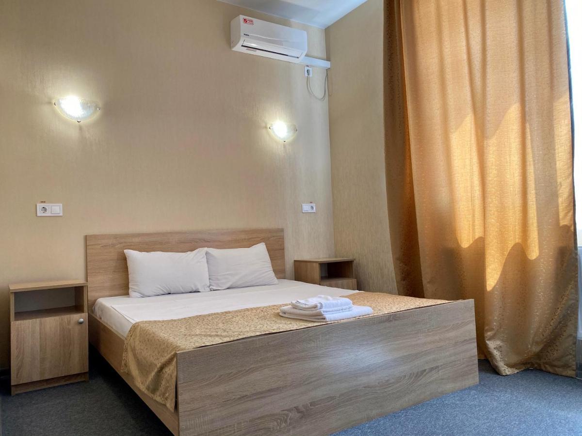 Guest House Sotni Київ Екстер'єр фото